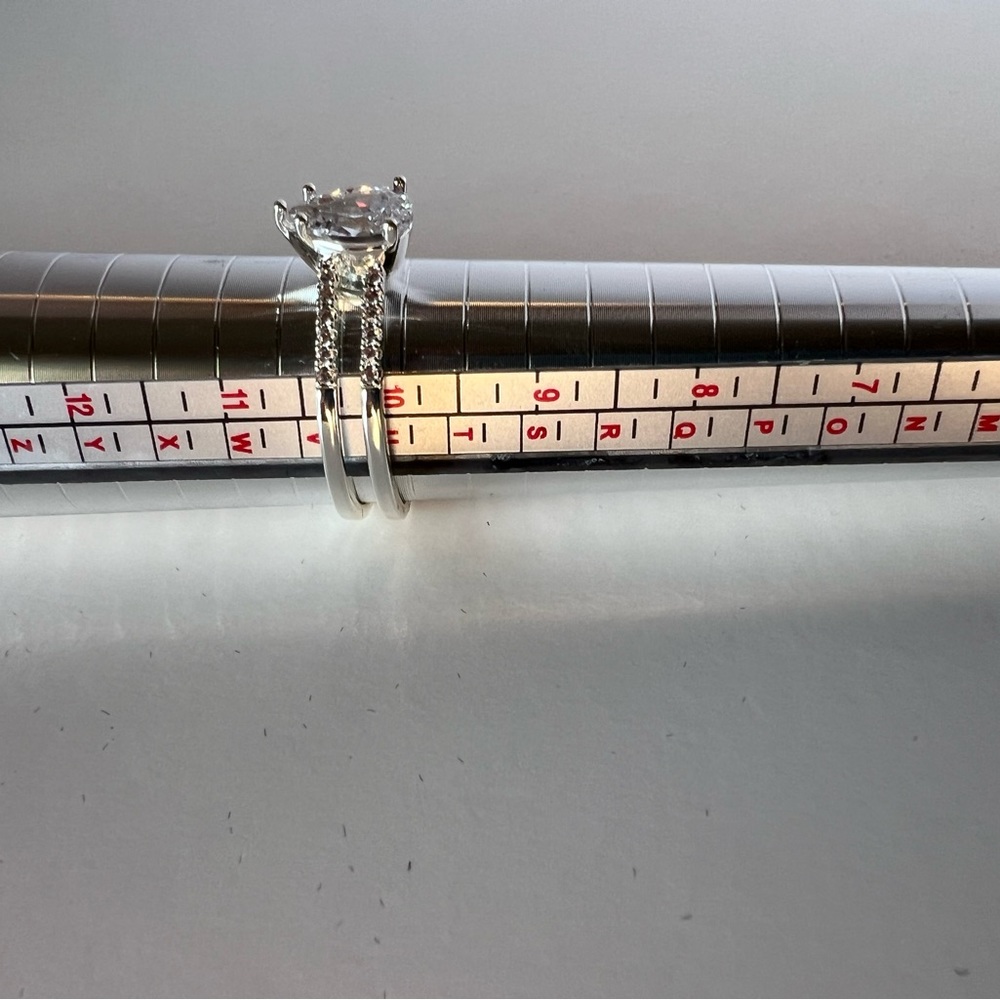 NWOT Silver Tone Ring with Teardrop Cubic Zirconia and Cubic Zirconia Accents - Picture 8 of 8